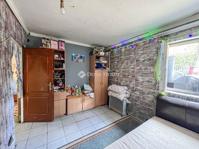 Eladó családi ház, Budapesten, XVIII. kerületben 59.9 M Ft