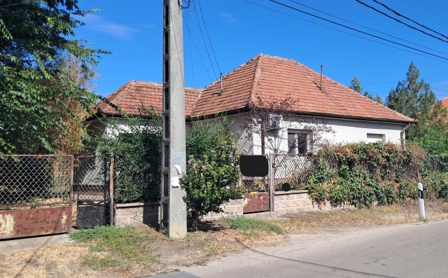 Eladó családi ház, Szigetszentmiklóson 77.9 M Ft, 1+2 szobás