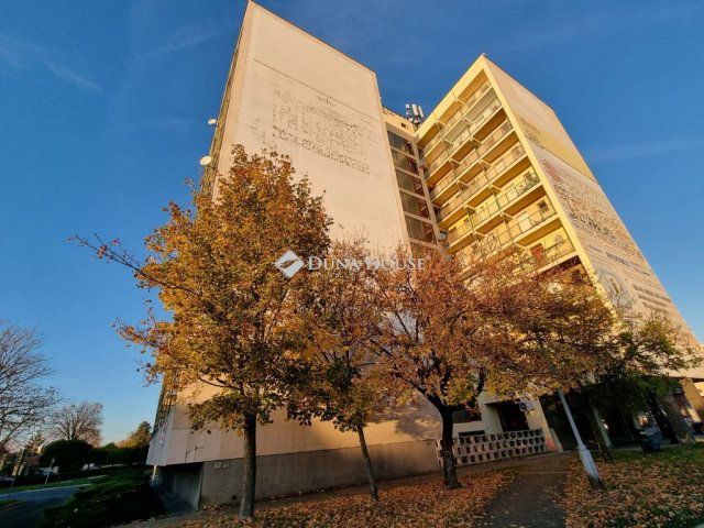 Eladó téglalakás, Keszthelyen, Rákóczi téren 45 M Ft, 2 szobás