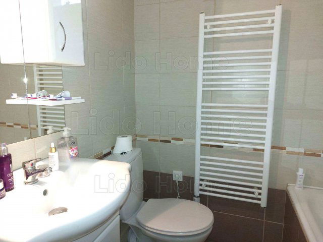 Eladó téglalakás, Siófokon 63.7 M Ft, 2 szobás