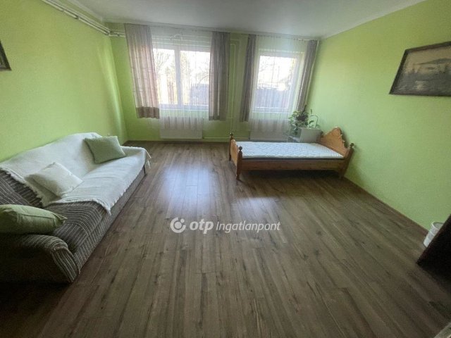 Kiadó téglalakás, albérlet, Nyíregyházán 1380 E Ft / hó