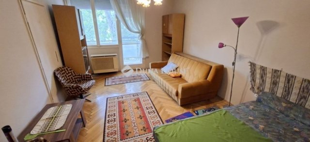 Eladó téglalakás, Kecskeméten 35.5 M Ft, 1 szobás