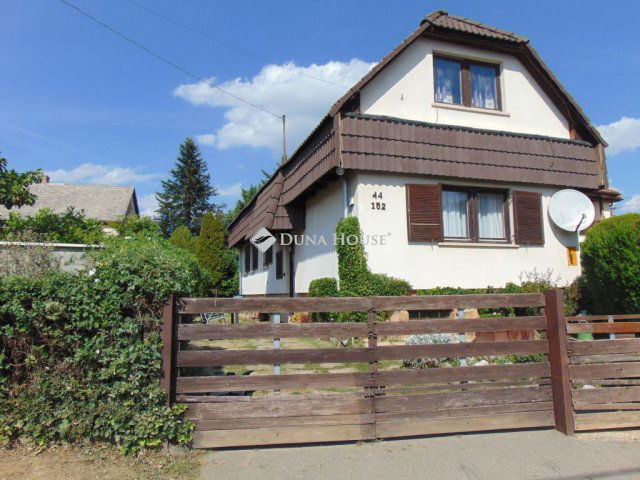 Eladó családi ház, Pécsett, Donátusi úton 84.9 M Ft, 4 szobás