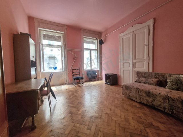 Eladó téglalakás, Budapesten, VII. kerületben, Szinva utcában