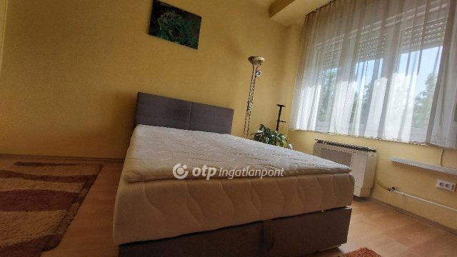 Eladó téglalakás, Budapesten, XIV. kerületben 43.8 M Ft