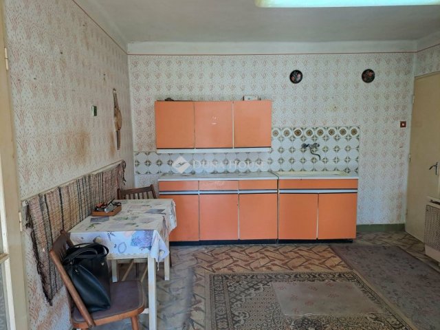 Eladó családi ház, Bácsborsódon 13 M Ft, 3 szobás