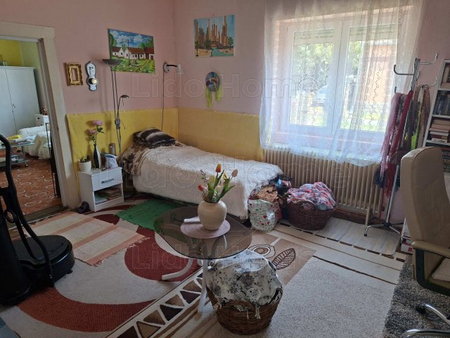 Eladó családi ház, Dombóváron 27.75 M Ft, 3 szobás