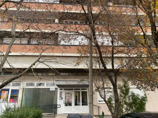 Eladó téglalakás, Szolnokon 32.9 M Ft, 2 szobás