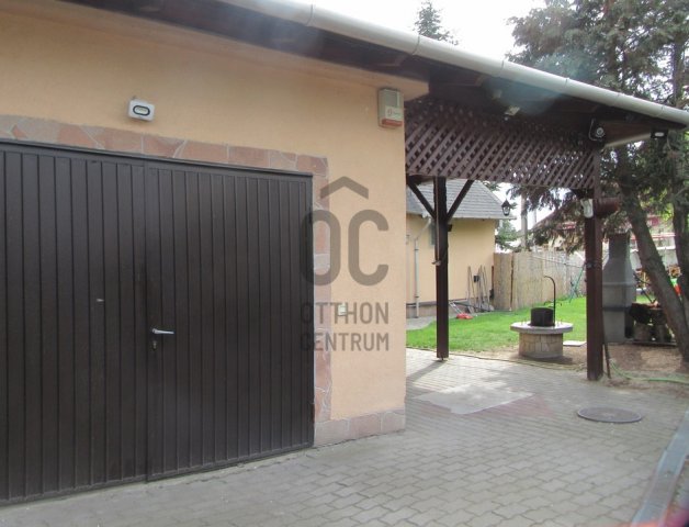 Eladó családi ház, Érden 260 M Ft, 7 szobás