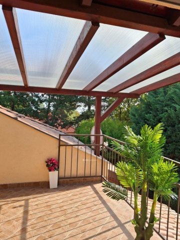 Eladó családi ház, Érden 235 M Ft, 2+2 szobás