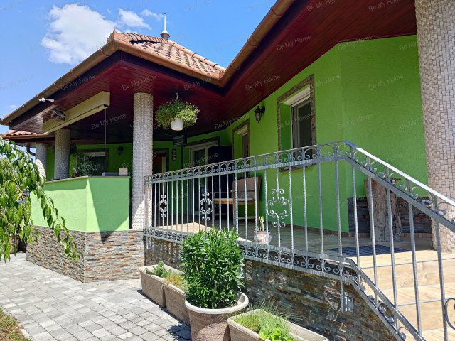 Eladó családi ház, Szigetmonostorban 129.5 M Ft, 3 szobás