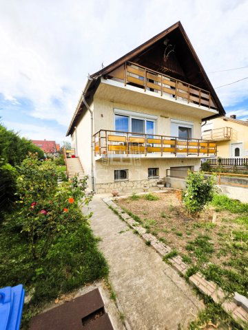 Eladó családi ház, Balatonfüreden 79.5 M Ft, 4 szobás