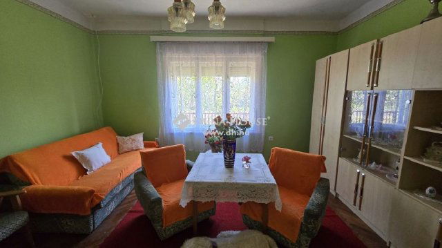 Eladó családi ház, Csikérián 14.99 M Ft, 4 szobás