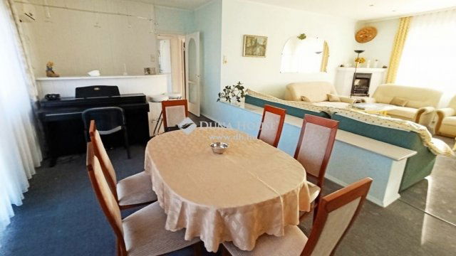 Eladó téglalakás, Mohácson 68.9 M Ft, 4 szobás