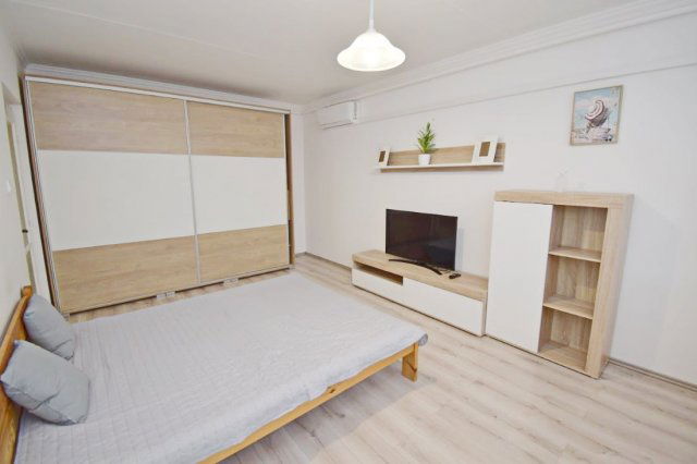 Kiadó panellakás, albérlet, Debrecenben 200 E Ft / hó, 2 szobás