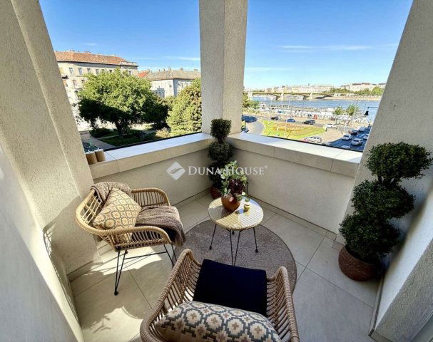 Eladó téglalakás, Budapesten, II. kerületben 289 M Ft, 3 szobás