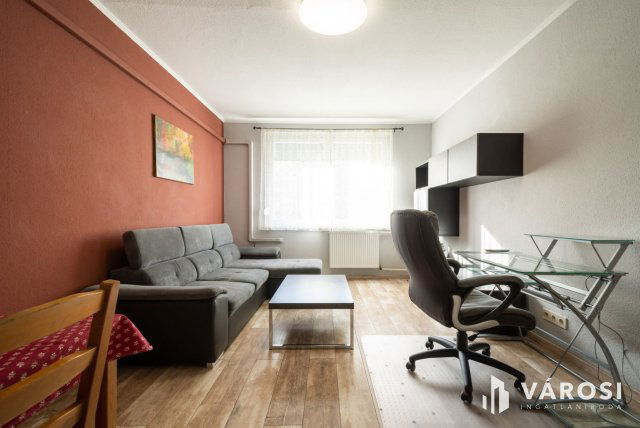 Kiadó panellakás, albérlet, Budapesten, XV. kerületben, 2 szobás