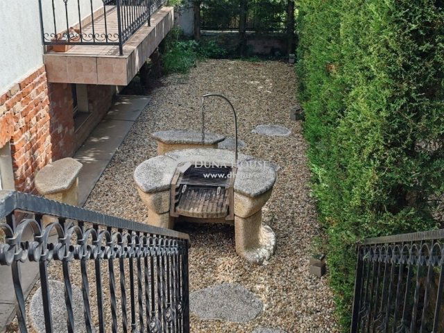 Eladó ikerház, Budapesten, XVII. kerületben 160 M Ft, 5 szobás