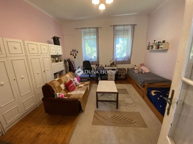 Eladó családi ház, Nyíregyházán 62.9 M Ft, 5 szobás