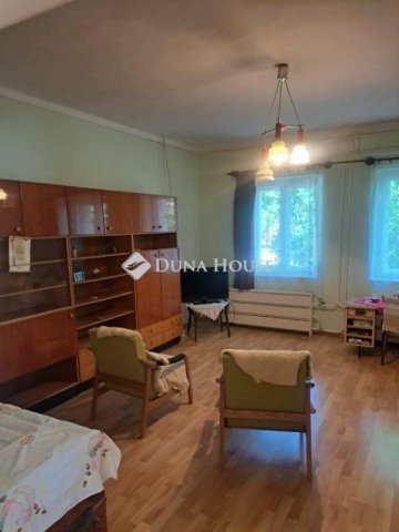 Eladó családi ház, Szentesen 39.9 M Ft, 3 szobás