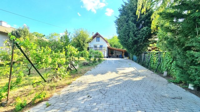 Eladó családi ház, Solymáron 80 M Ft, 2 szobás