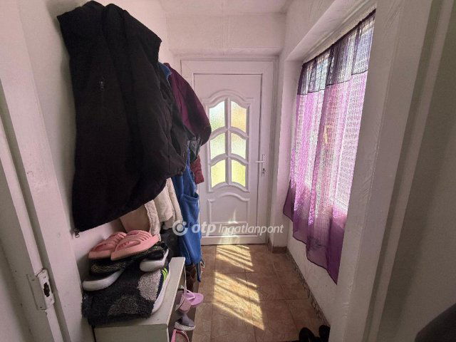 Eladó családi ház, Újfehértón 40 M Ft, 3 szobás