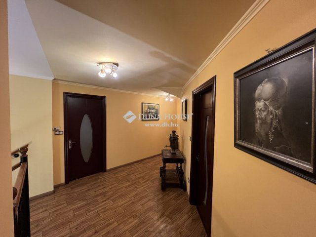 Eladó családi ház, Halásztelken 159.9 M Ft, 7 szobás