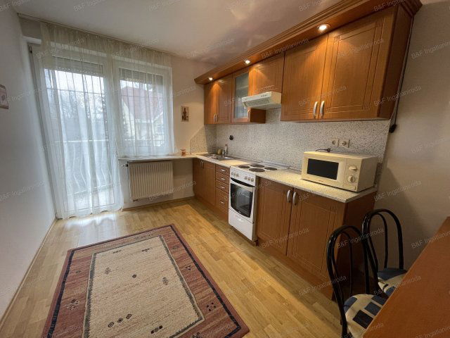 Eladó téglalakás, Hajdúszoboszlón 64.5 M Ft, 3 szobás