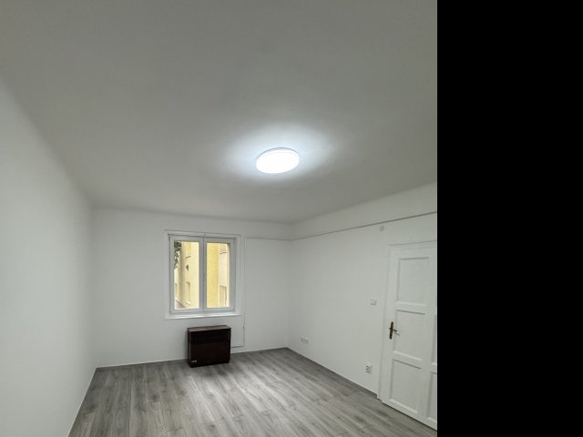 Eladó téglalakás, Budapesten, IX. kerületben, Haller utcában