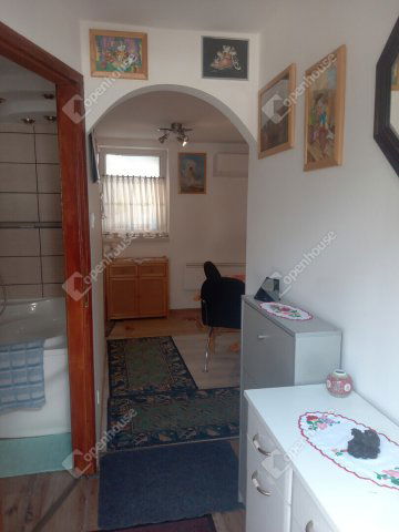Kiadó téglalakás, albérlet, Szegeden 180 E Ft / hó, 2 szobás