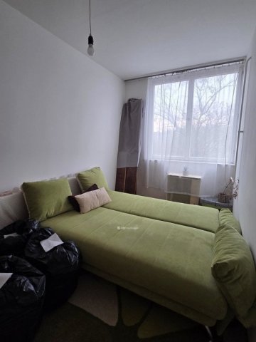 Eladó téglalakás, Szegeden 47.5 M Ft, 2 szobás