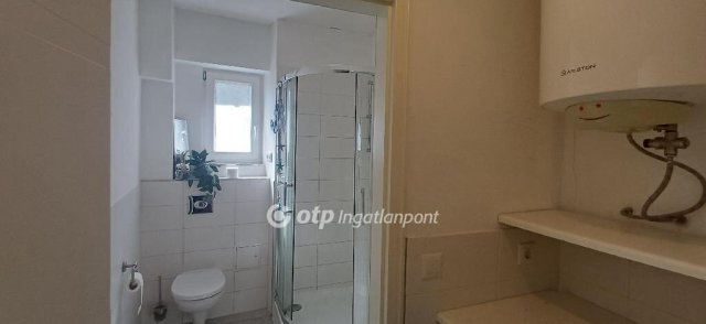 Eladó családi ház, Szentendrén 79.9 M Ft, 2+1 szobás