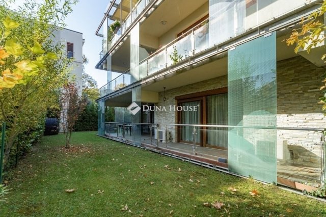 Eladó téglalakás, Budapesten, III. kerületben 245 M Ft, 4 szobás