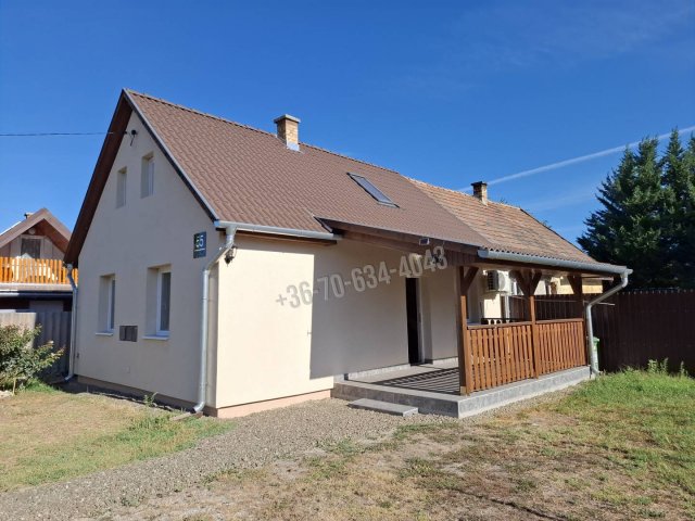 Eladó ikerház, Csörögön 56.9 M Ft, 2+2 szobás