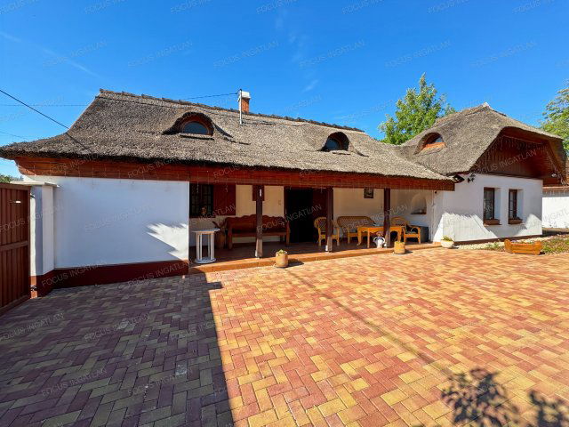 Eladó családi ház, Lajosmizsén 65 M Ft, 2 szobás