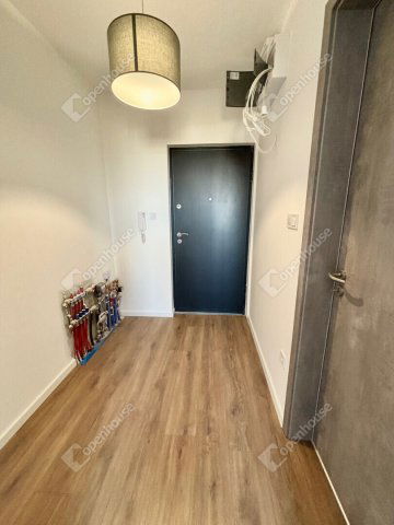 Kiadó téglalakás, albérlet, Tatabányán 180 E Ft / hó