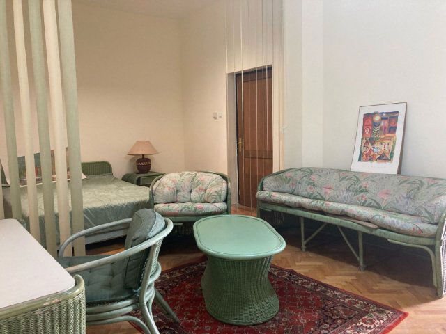 Kiadó családi ház, albérlet, Debrecenben 180 E Ft / hó