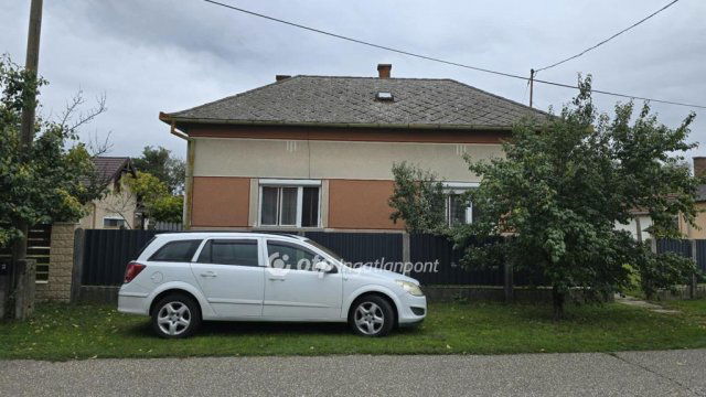 Eladó családi ház, Püspökladányban 25.5 M Ft, 2 szobás