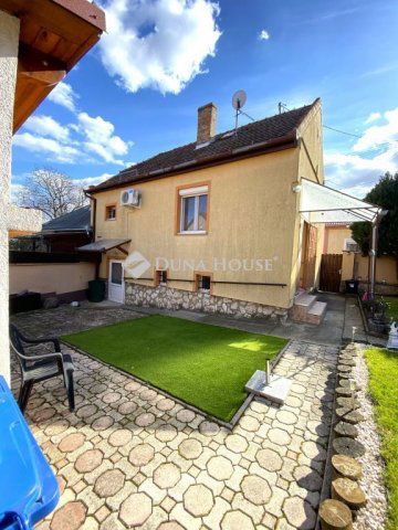 Eladó családi ház, Pécsett, Torda utcában 89.9 M Ft, 3 szobás