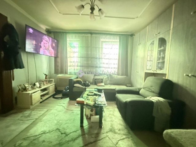 Eladó családi ház, Budapesten, IV. kerületben 38 M Ft, 2 szobás