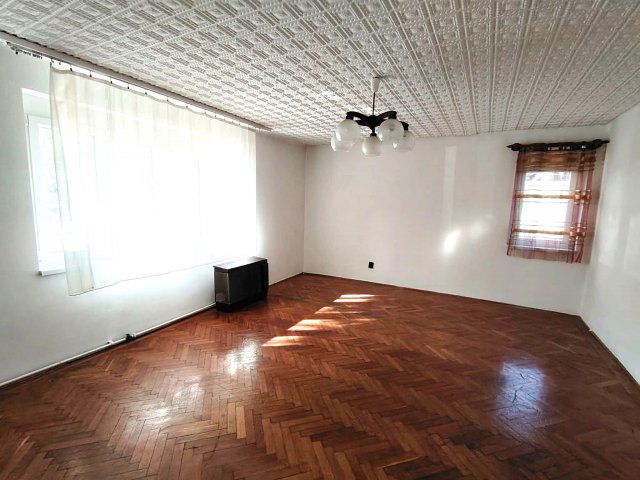 Eladó téglalakás, Székesfehérvárott 52.9 M Ft, 2 szobás