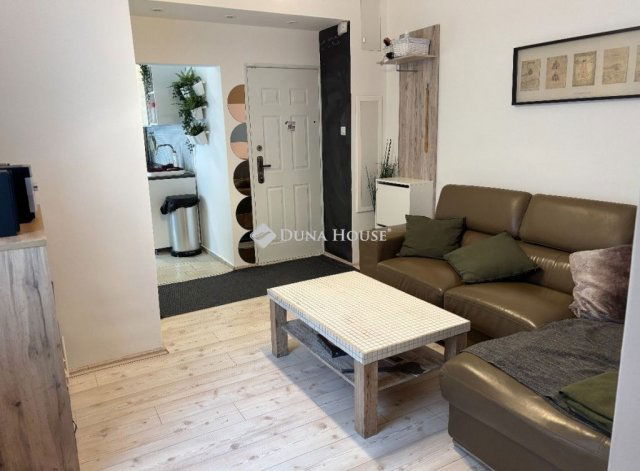 Eladó téglalakás, Budapesten, II. kerületben 79.8 M Ft, 2 szobás