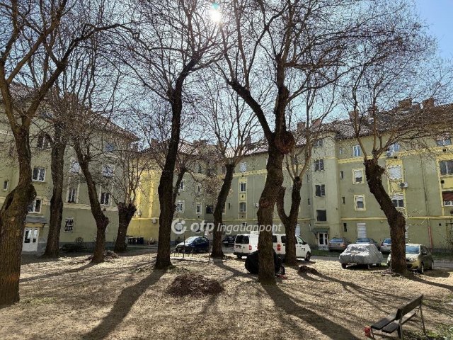 Eladó téglalakás, Budapesten, X. kerületben 49.8 M Ft, 1 szobás