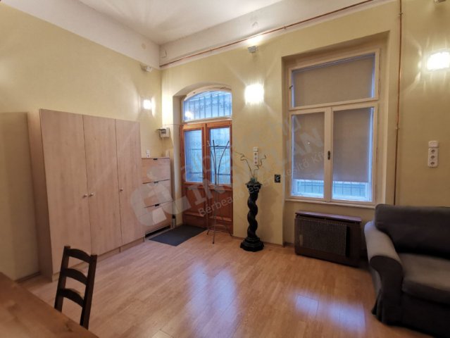 Kiadó téglalakás, albérlet, I. kerületben, Attila úton