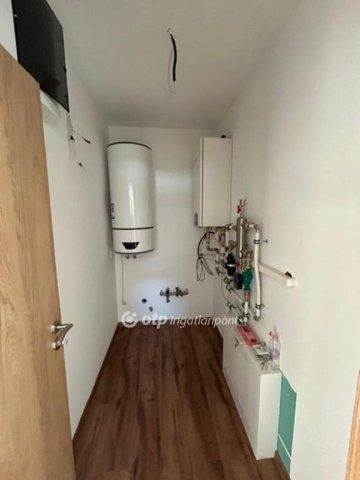 Eladó ikerház, Tordason 73.5 M Ft, 1+3 szobás