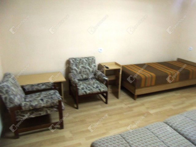 Kiadó téglalakás, albérlet, Pacsán 100 E Ft / hó, 1 szobás