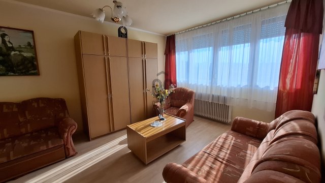 Eladó téglalakás, Szombathelyen 39.5 M Ft, 2 szobás