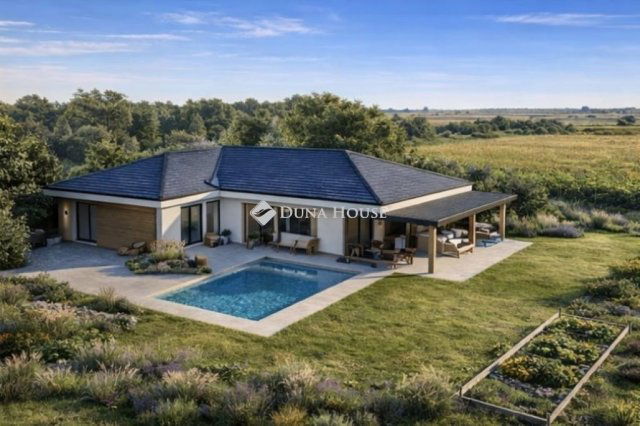 Eladó családi ház, Felcsúton 110 M Ft, 4 szobás