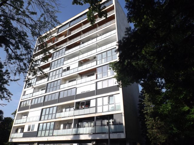 Eladó téglalakás, Nagykanizsán 34 M Ft, 3 szobás