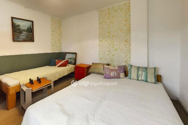 Eladó családi ház, Sirokban 35 M Ft, 3 szobás